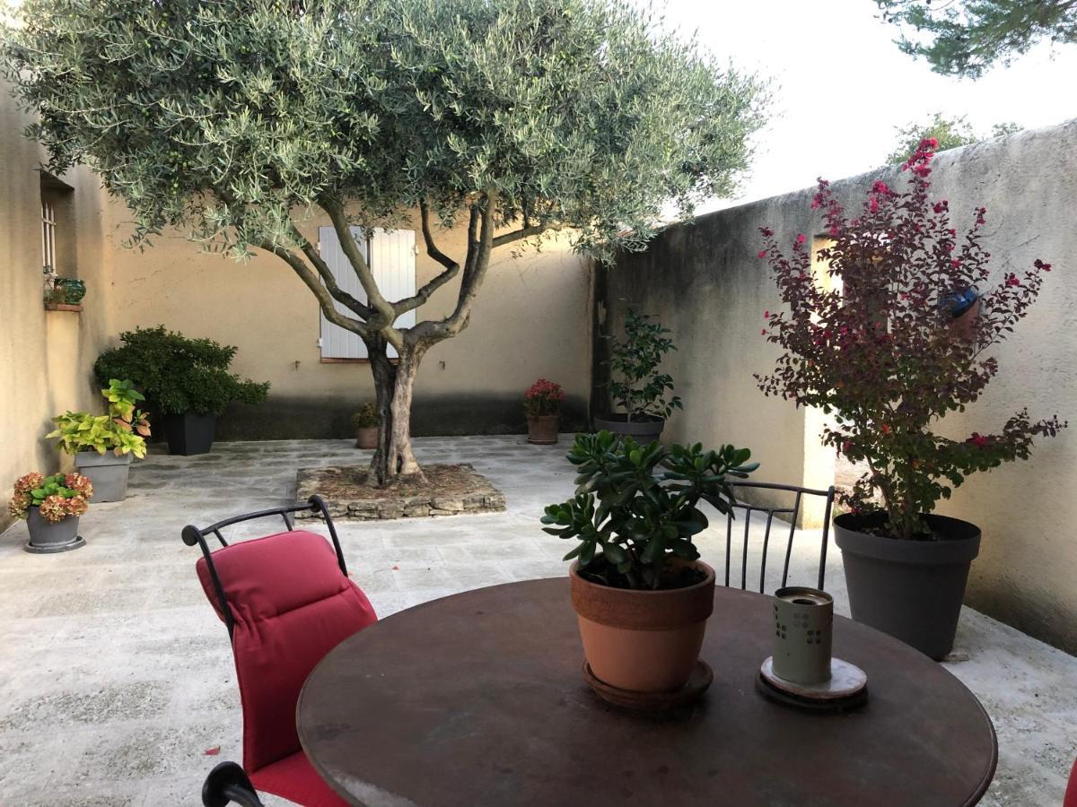 Villa Dans Le Luberon A 2 Km De Lourmarin Lauris Exterior photo